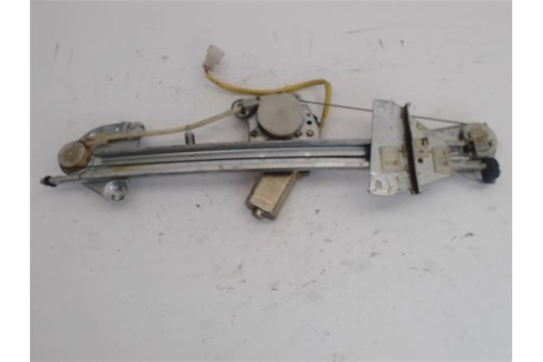 Recambio de mecanismo elevalunas delantero derecho para mazda 626 berlina (gf) referencia OEM IAM GD7B58560A  