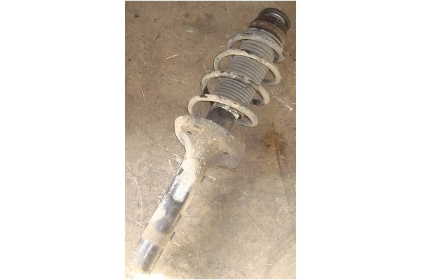 Recambio de amortiguador delantero completo para skoda octavia berlina (1u2) 1.9 tdi referencia OEM IAM 1J0413031N  