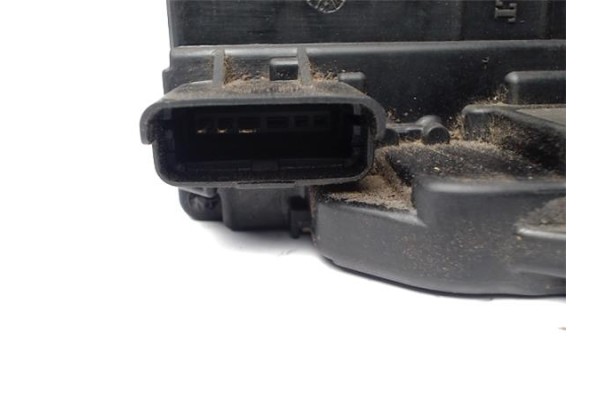 Recambio de cerradura puerta delantero derecha para nissan micra (k12e) 1.4 16v referencia OEM IAM 80500AX111  