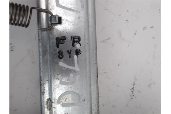 Recambio de mecanismo elevalunas delantero derecho para mazda 626 berlina (gf) referencia OEM IAM GD7B58560A  