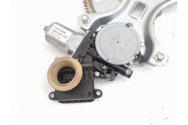 Recambio de mecanismo elevalunas delantero derecho para toyota corolla verso (r1) referencia OEM IAM   