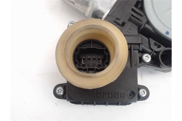 Recambio de mecanismo elevalunas delantero derecho para toyota corolla verso (r1) referencia OEM IAM   