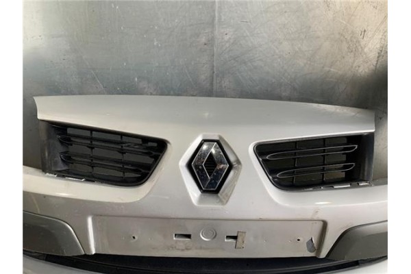 Recambio de paragolpes delantero para renault grand scénic ii (jm0/1_) 1.9 dci (jm14) referencia OEM IAM 7701477299  