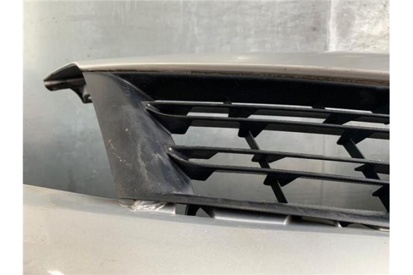 Recambio de paragolpes delantero para renault grand scénic ii (jm0/1_) 1.9 dci (jm14) referencia OEM IAM 7701477299  