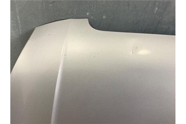 Recambio de capo para hyundai h-1 furgón 2.5 crdi referencia OEM IAM 664004A720  