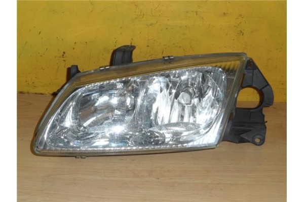 Recambio de faro delantero izquierdo para nissan almera (n16/e)(2000) 2.2 di referencia OEM IAM   