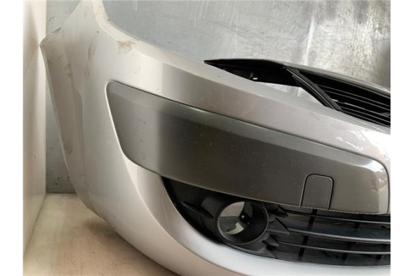 Recambio de paragolpes delantero para renault grand scénic ii (jm0/1_) 1.9 dci (jm14) referencia OEM IAM 7701477299  