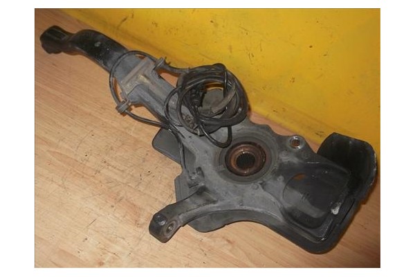 Recambio de mangueta delantero izquierda para alfa romeo gt (125) 1.9 jtd referencia OEM IAM 60624975  