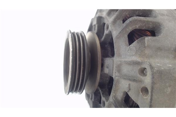Recambio de alternador para renault clio ii fase ii (b/cb0) 1.2 base authentique referencia OEM IAM 8200373636  