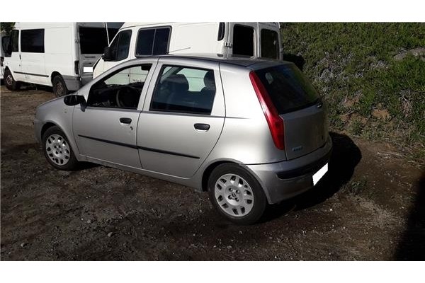 fiat ii punto (188) berlina del año 2002 fiat ii punto (188) berlina del año 2002