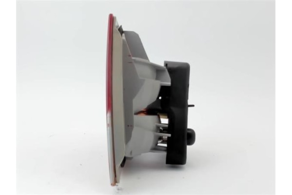 Recambio de piloto antiniebla trasero izquierdo para bmw serie 3 berlina (e46) 2.0 320i referencia OEM IAM 697945388511  
