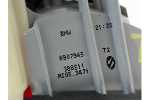 Recambio de piloto antiniebla trasero izquierdo para bmw serie 3 berlina (e46) 2.0 320i referencia OEM IAM 697945388511  