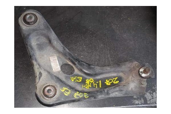 Recambio de brazo inferior delantero izquierdo para peugeot 207 1.4 confort referencia OEM IAM    Recambio de brazo inferior delantero izquierdo para peugeot 207 1.4 confort referencia OEM IAM