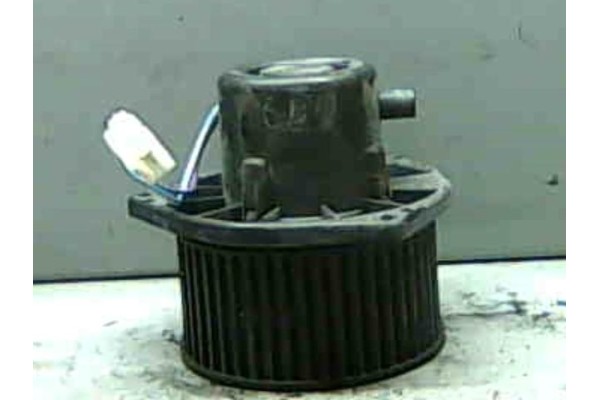 Recambio de motor calefaccion para nissan serena (c23m) 2.3 d referencia OEM IAM 272209C002  