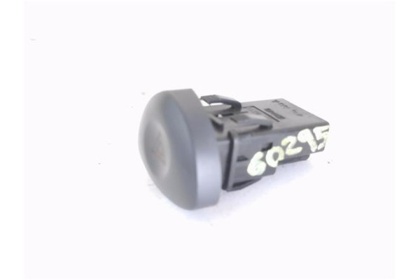 Recambio de interruptor luces emergencia para renault clio ii fase ii (b/cb0) 1.2 base authentique referencia OEM IAM 442723  