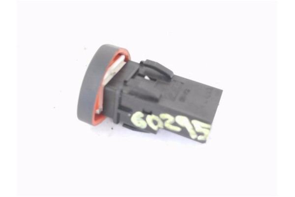 Recambio de interruptor luces emergencia para renault clio ii fase ii (b/cb0) 1.2 base authentique referencia OEM IAM 442723  