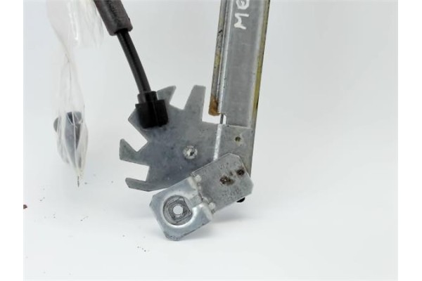 Recambio de mecanismo elevalunas delantero derecho para renault megane ii berlina 5p referencia OEM IAM   