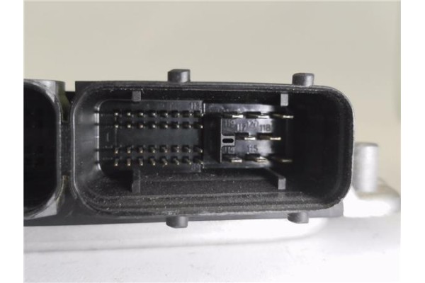 Recambio de centralita para seat ibiza (6l1) 1.9 tdi referencia OEM IAM 038906019NL 0281012276 