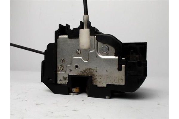 Recambio de cerradura puerta delantero izquierda para nissan micra (k12e) 1.4 16v referencia OEM IAM 80501AX111  