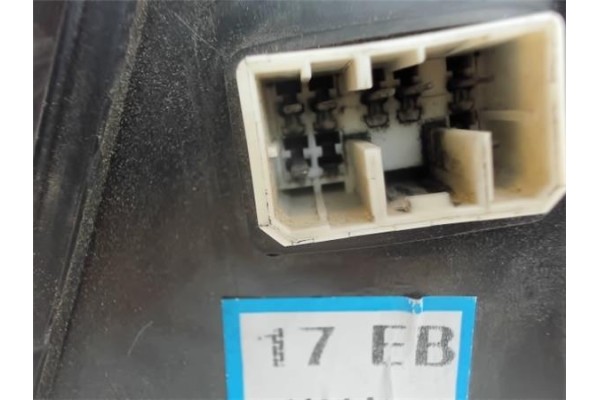 Recambio de retrovisor electrico izquierdo para kia sorento (bl) 2.5 crdi referencia OEM IAM 17EB  