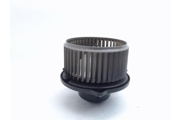 Recambio de motor calefaccion para toyota corolla (e12) 2.0 d-4d referencia OEM IAM B130314019  