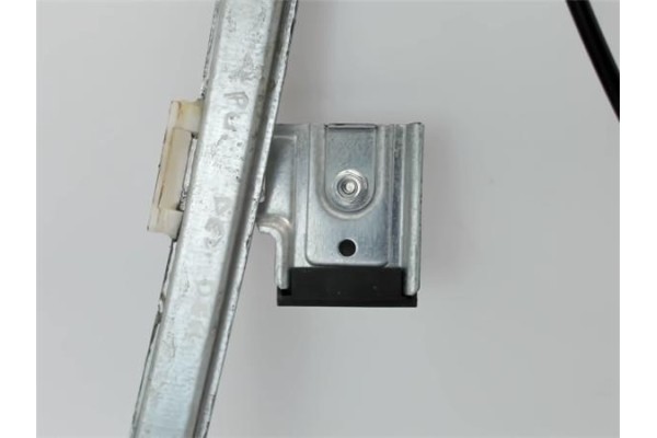 Recambio de mecanismo elevalunas delantero derecho para seat cordoba berlina (6k2) referencia OEM IAM 850391  