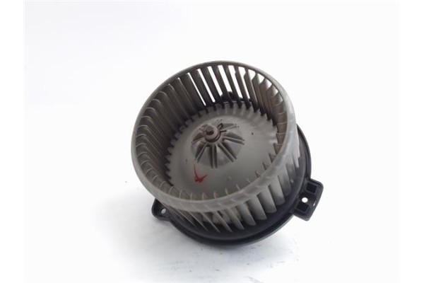 Recambio de motor calefaccion para toyota corolla (e12) 2.0 d-4d referencia OEM IAM B130314019  