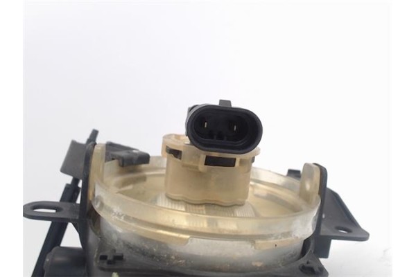 Recambio de faro antiniebla derecho para opel corsa d 1.4 referencia OEM IAM 13262572  