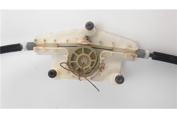 Recambio de mecanismo elevalunas delantero derecho para citroen c4 berlina referencia OEM IAM 9222V0  
