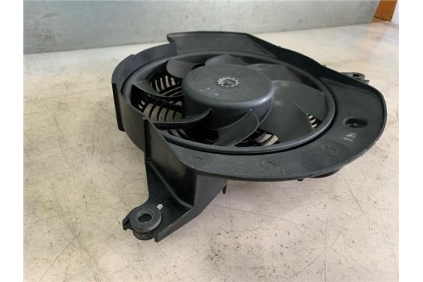 Recambio de electroventilador para hyundai h-1 furgón 2.5 crdi referencia OEM IAM 977304A065  