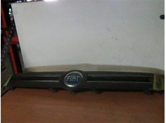 Recambio de rejilla capo para fiat ii panda (169) 1.2 referencia OEM IAM   