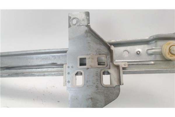 Recambio de mecanismo elevalunas delantero derecho para citroen c4 berlina referencia OEM IAM 9222V0  