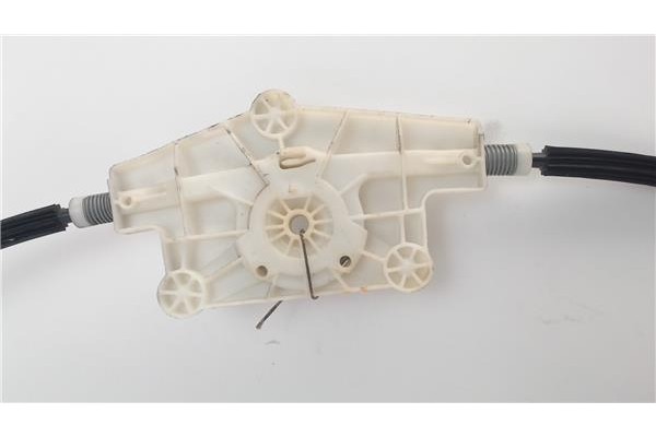 Recambio de mecanismo elevalunas delantero derecho para citroen c4 berlina referencia OEM IAM 9222V0  