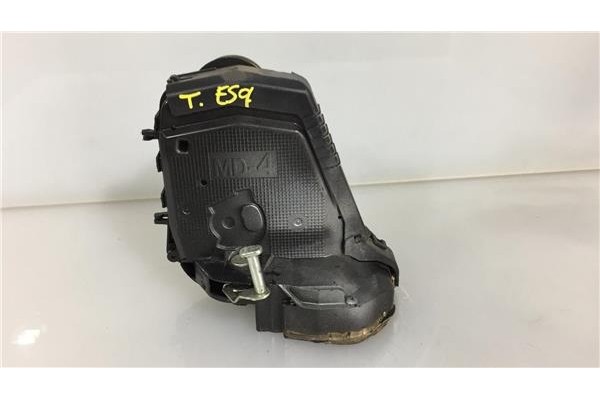 Recambio de cierre electromagnetico trasero izquierdo para toyota yaris (ksp9/scp9/nlp9) 1.3 vvt-i referencia OEM IAM 690600D060