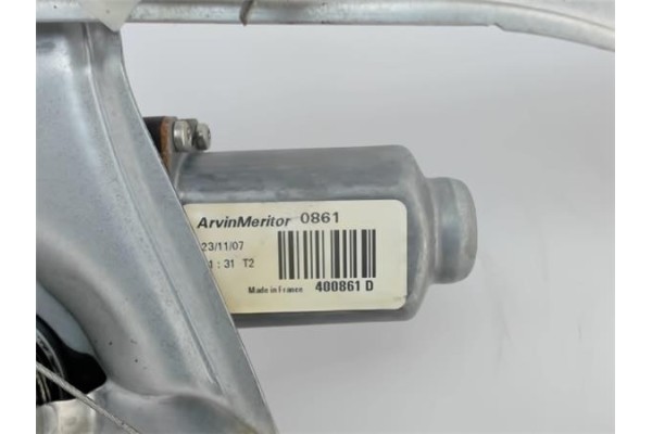 Recambio de mecanismo elevalunas delantero derecho para renault clio iii referencia OEM IAM 8200291147 LTRN71R 8200843597 , RENA