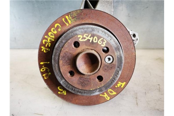 Recambio de mangueta trasero derecha para mini mini (r56) 1.6 cooper d referencia OEM IAM 13612610 3326780002 