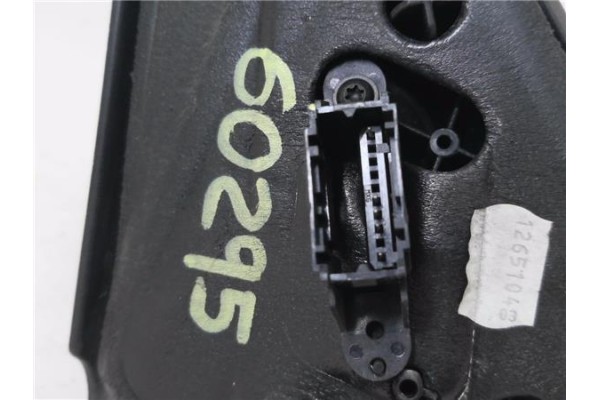 Recambio de retrovisor electrico izquierdo para renault clio ii fase ii (b/cb0) 1.2 base authentique referencia OEM IAM 82001633