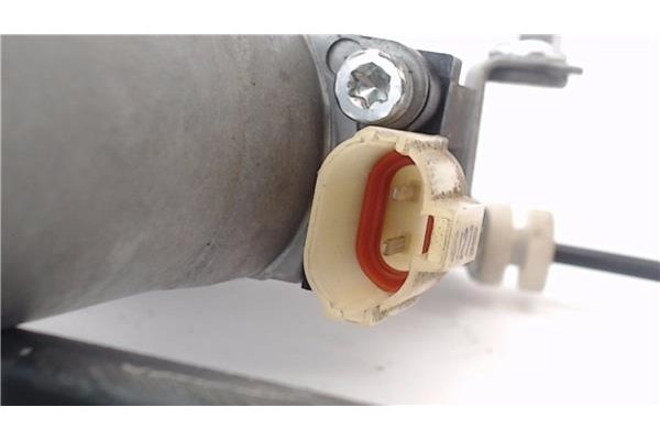 Recambio de elevalunas electrico delantero izquierdo para hyundai h-1 furgón 2.5 crdi referencia OEM IAM 935704A000  
