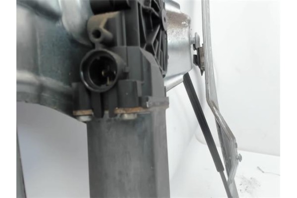 Recambio de mecanismo elevalunas delantero derecho para renault clio iii referencia OEM IAM   