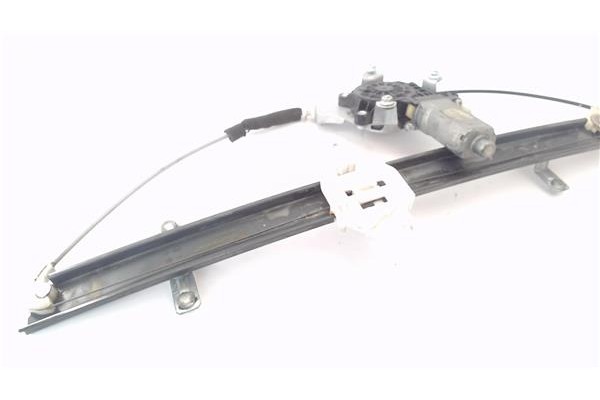 Recambio de elevalunas electrico delantero izquierdo para hyundai h-1 furgón 2.5 crdi referencia OEM IAM 935704A000  