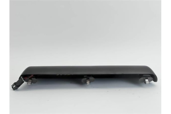 Recambio de luz central de freno para opel corsa c 1.0 referencia OEM IAM 09114502 24517003 