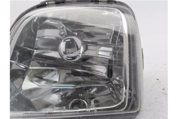 Recambio de faro antiniebla derecho para hyundai h-1 furgón 2.5 crdi referencia OEM IAM 922024A600  