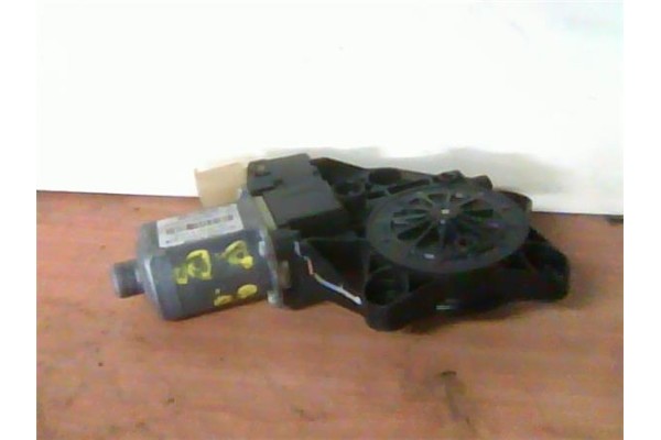 Recambio de motor elevalunas delantero derecho para mini mini (r56) 1.6 cooper d referencia OEM IAM 2757044 0130822381 