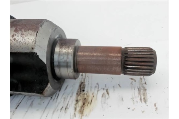 Recambio de palier delantero izquierdo para peugeot 405 berlina 1.9 referencia OEM IAM   
