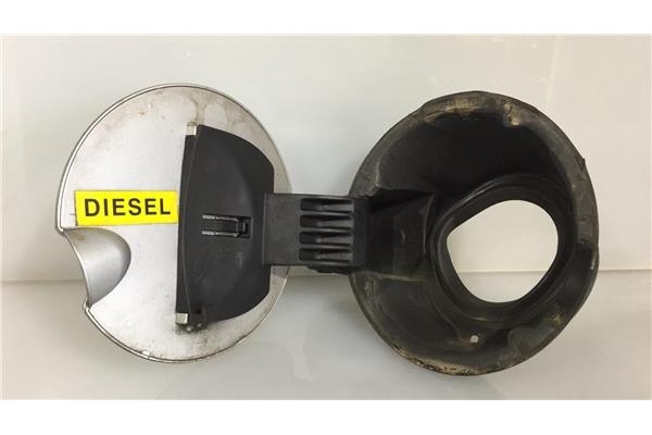 Recambio de tapa exterior combustible para peugeot 207 1.6 confort referencia OEM IAM 9681730680 108609 