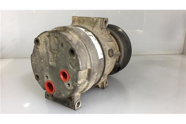 Recambio de compresor aire acond. para renault megane i (ba0/1_) 1.4 16v (ba0d, ba1h, ba0w, ba10) referencia OEM IAM 7700103536 