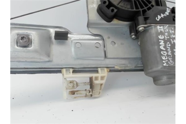 Recambio de mecanismo elevalunas trasero izquierdo para renault megane ii berlina 3p referencia OEM IAM   