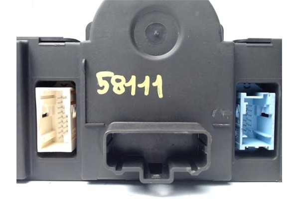 Recambio de mandos climatizador para renault grand scénic ii (jm0/1_) 1.9 dci (jm12, jm0g) referencia OEM IAM 8200501465  