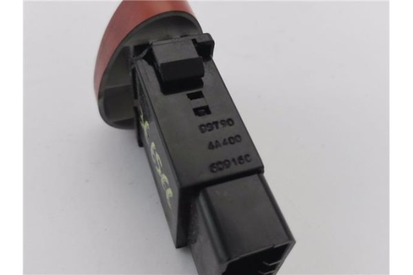 Recambio de interruptor luces emergencia para hyundai h-1 furgón 2.5 crdi referencia OEM IAM 937904A400 9373047000 