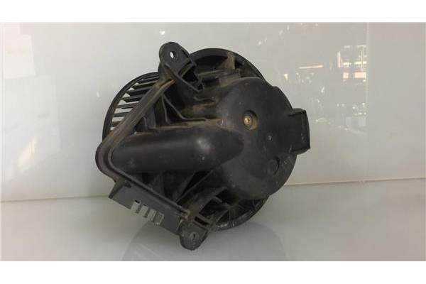 Recambio de motor calefaccion para renault megane i (ba0/1_) 1.4 16v (ba0d, ba1h, ba0w, ba10) referencia OEM IAM 7701046058  